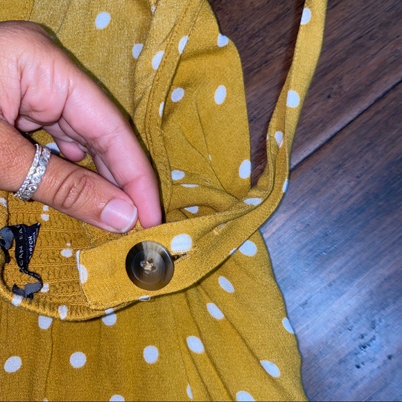 AE Yellow Polka Dot Romper - Picture 3 of 4